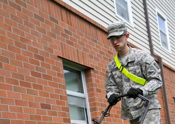 'Outlaw' soldiers battle lawless grass during spring cleaning