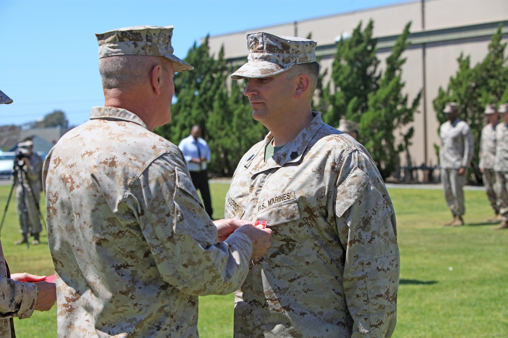 Gunnery Sgt Anderson Receives Bronze Star Medal