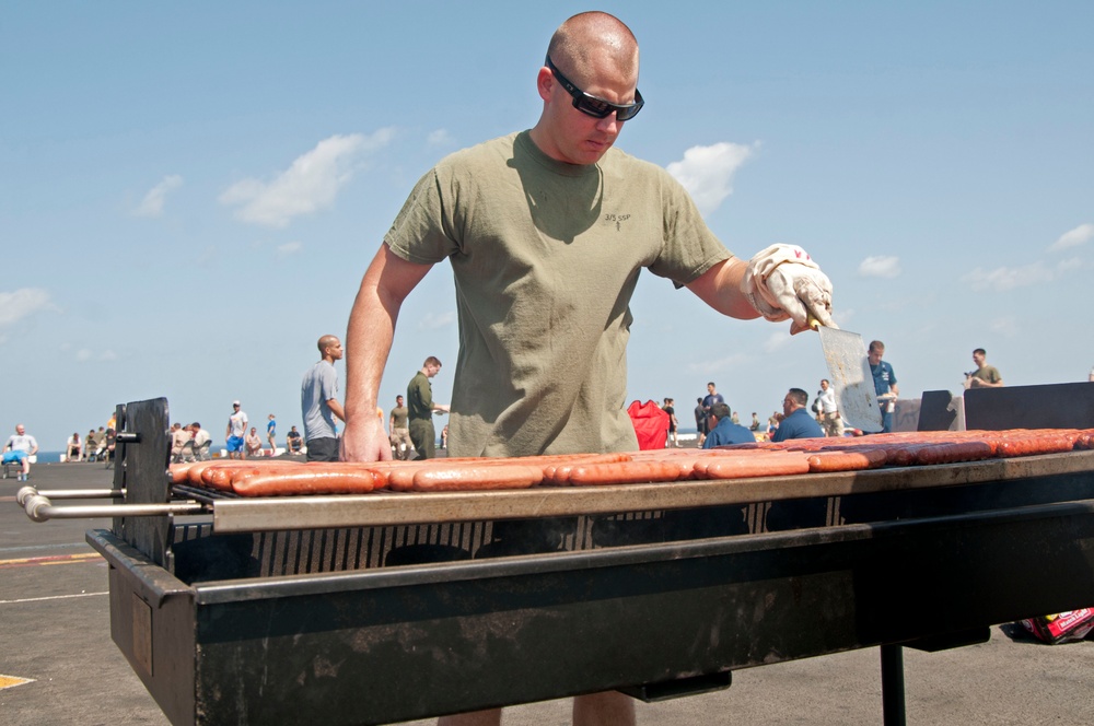 USS Peleliu steel beach picnic