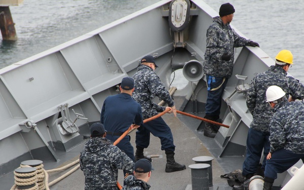 USS Robert G. Bradley