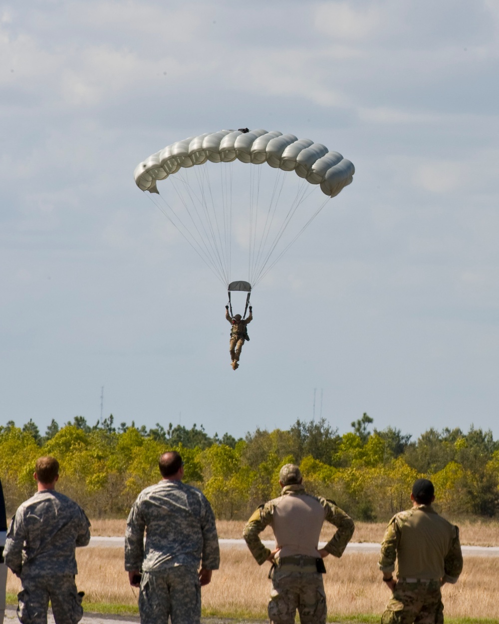 First military personnel free fall from C-145A