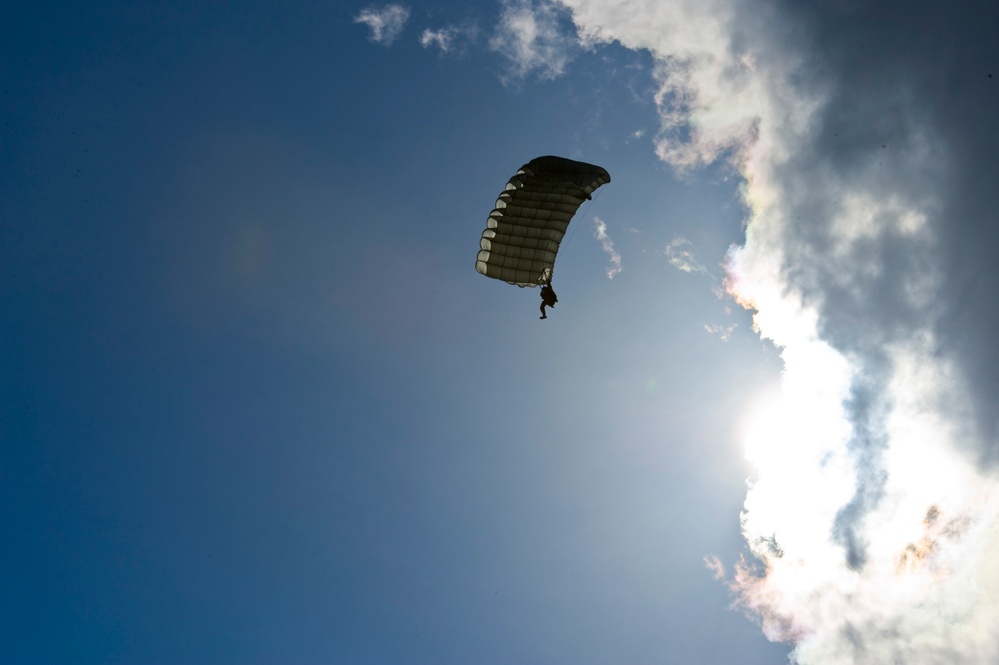 First military personnel free fall from C-145A