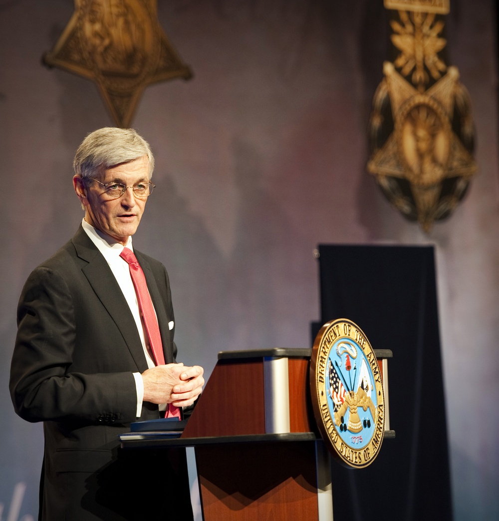 Army chaplain inducted into Pentagon’s Hall of Heroes