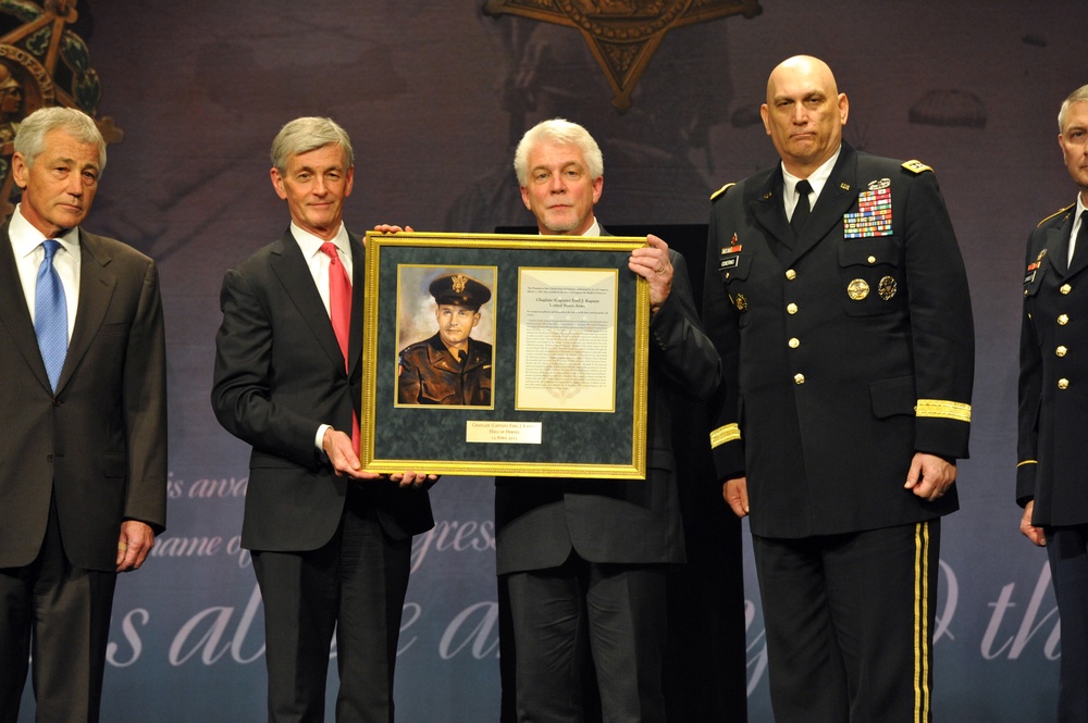 Induction of Army chaplain into Pentagon’s Hall of Heroes
