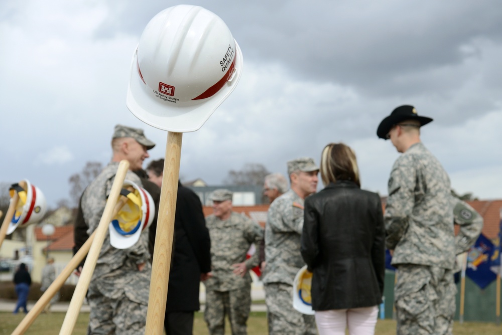 Vilseck health clinic groundbreaking