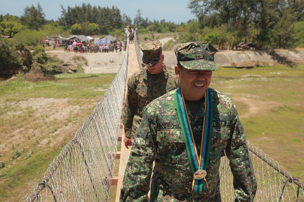 Balikatan 2013 - San Pasqual Ribbon Cutting