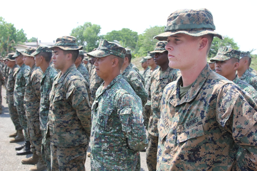 Philippine and U.S. Marines kickoff Balikatan 2013