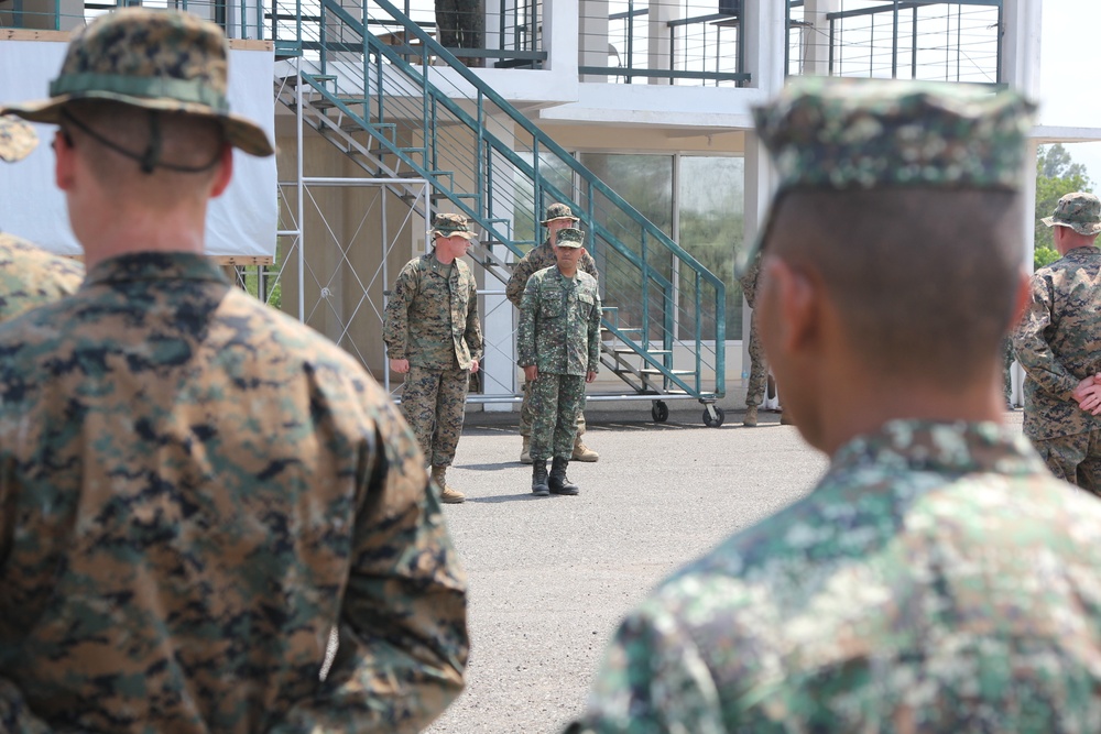 Philippine and U.S. Marines kickoff Balikatan 2013