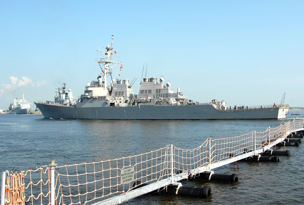 USS Barry enters Naval Station Mayport