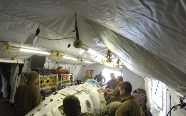 UCT 2 conducts Recompression Chamber Operations