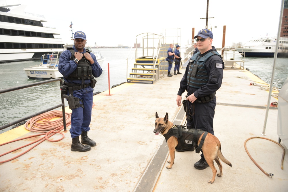 MSST New York K-9 unit inspects Boston ferries