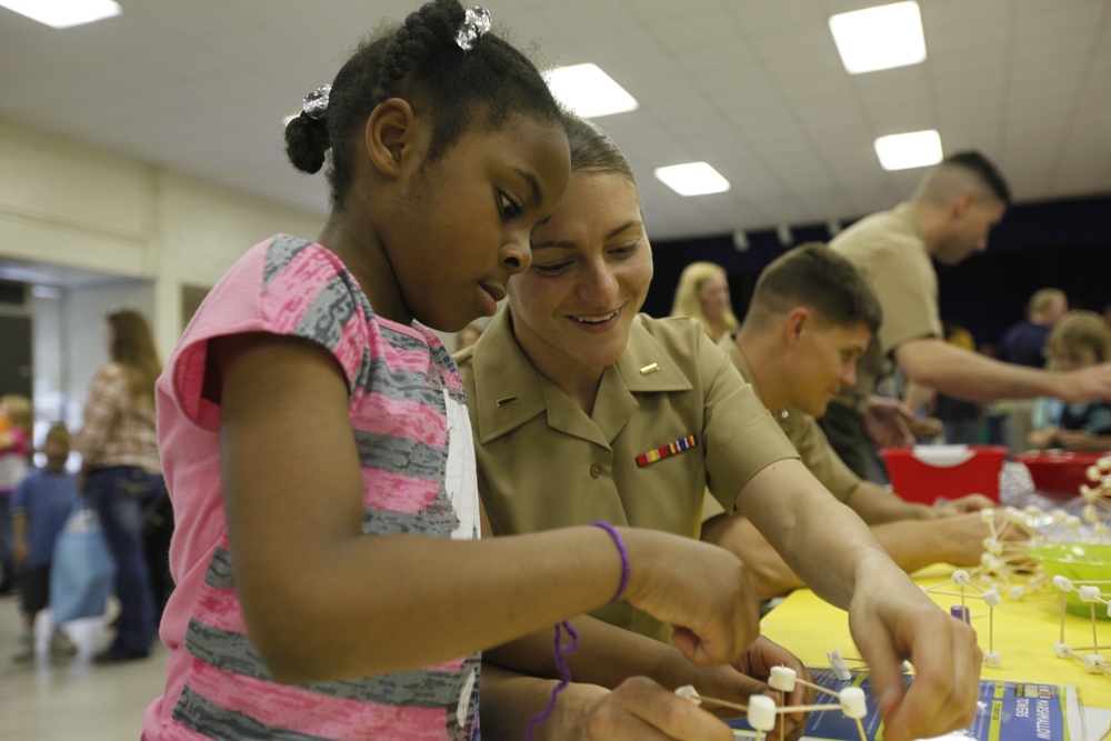 ‘271 Marines, students bond through science