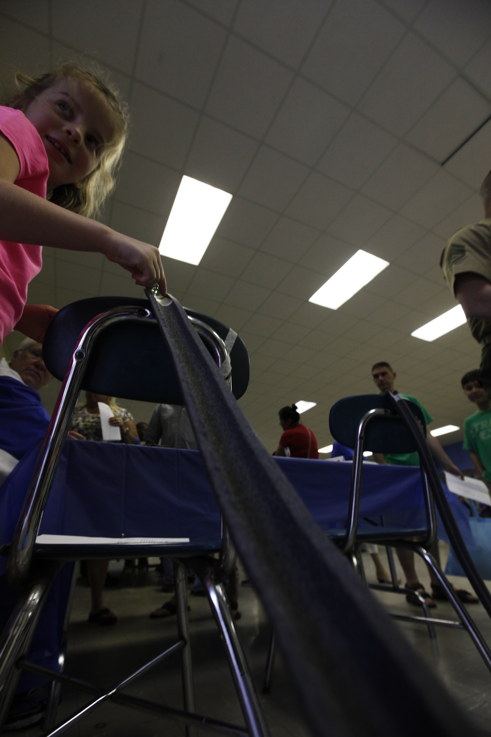 ‘271 Marines, students bond through science