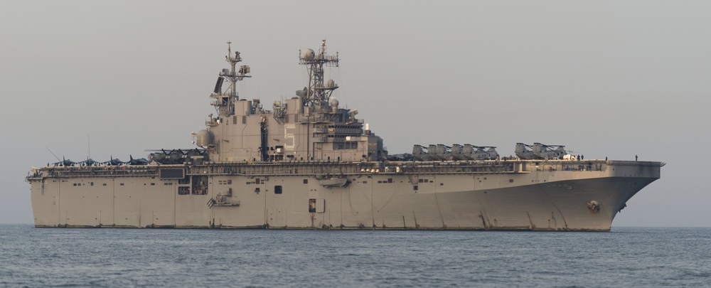 USS Peleliu (LHA 5) arrival in Jebel Ali, UAE