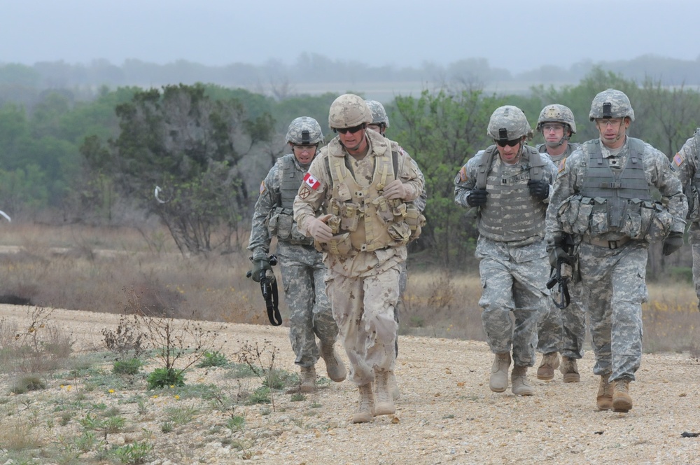 Brig. Gen. Milner trains with 2-38 Cavalry