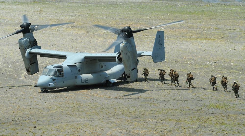 Philippine, US Marines depart for training on Ospreys