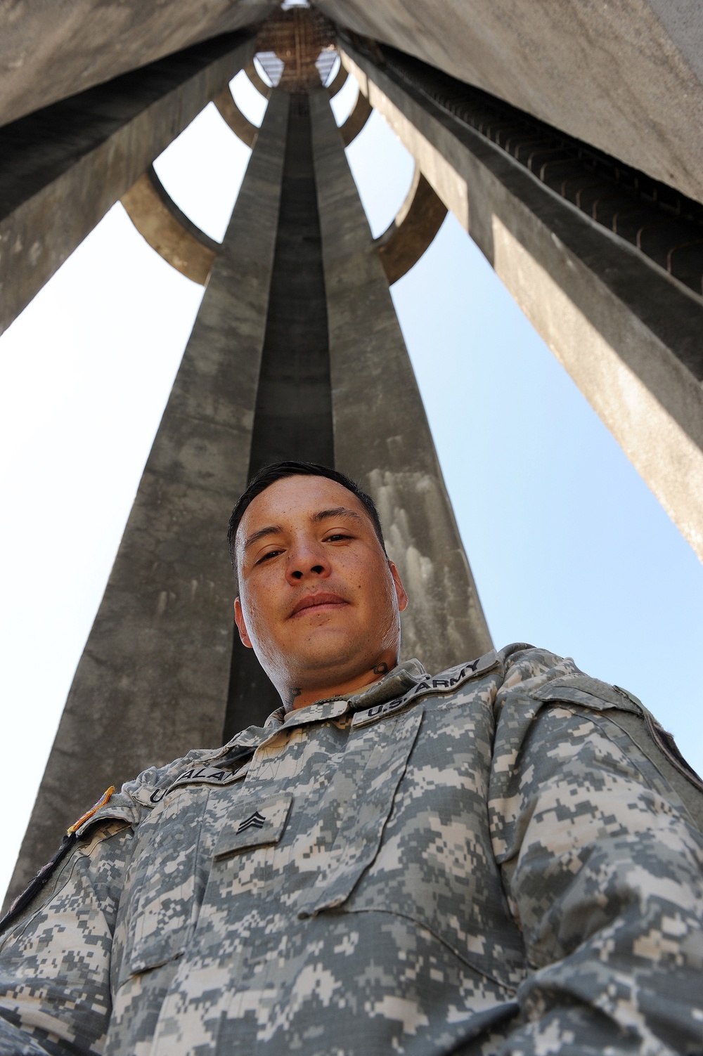 US Army soldier visits Capas National Shrine