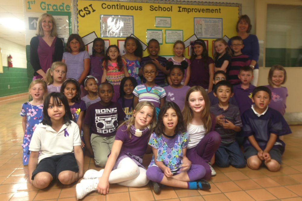 Purple up, students showcase support