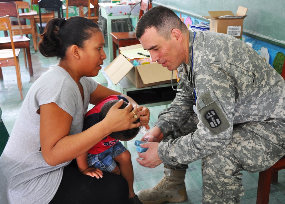 Medical training exercise in Guinea Grass, Belize