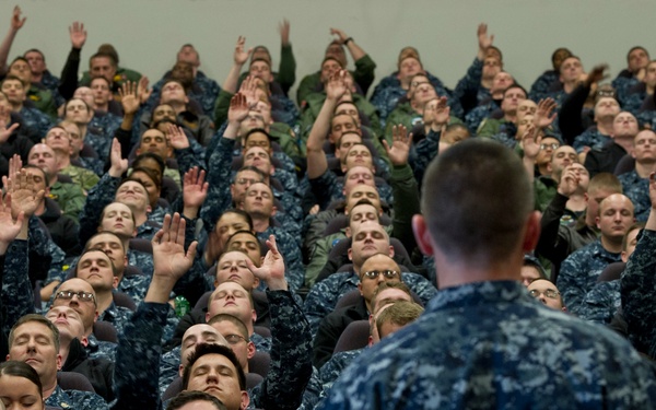MCPON visits sailors in Wash.