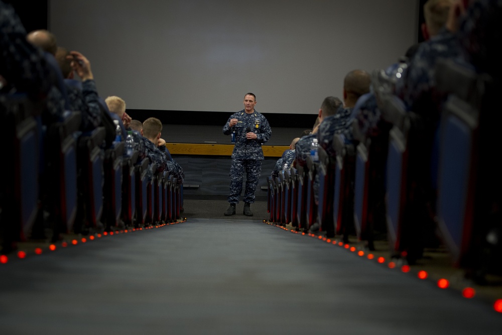 MCPON visits sailors in Wash.