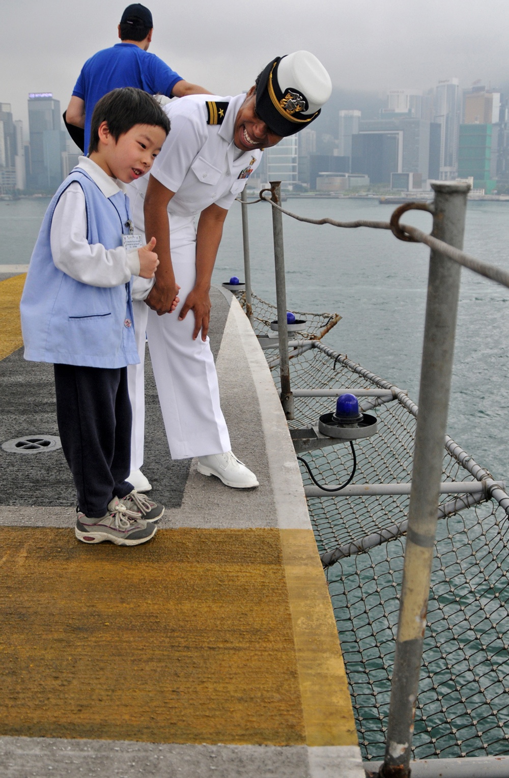 Children visit USS Peleliu