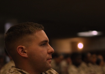 Communications Marines learn to fight workplace violence
