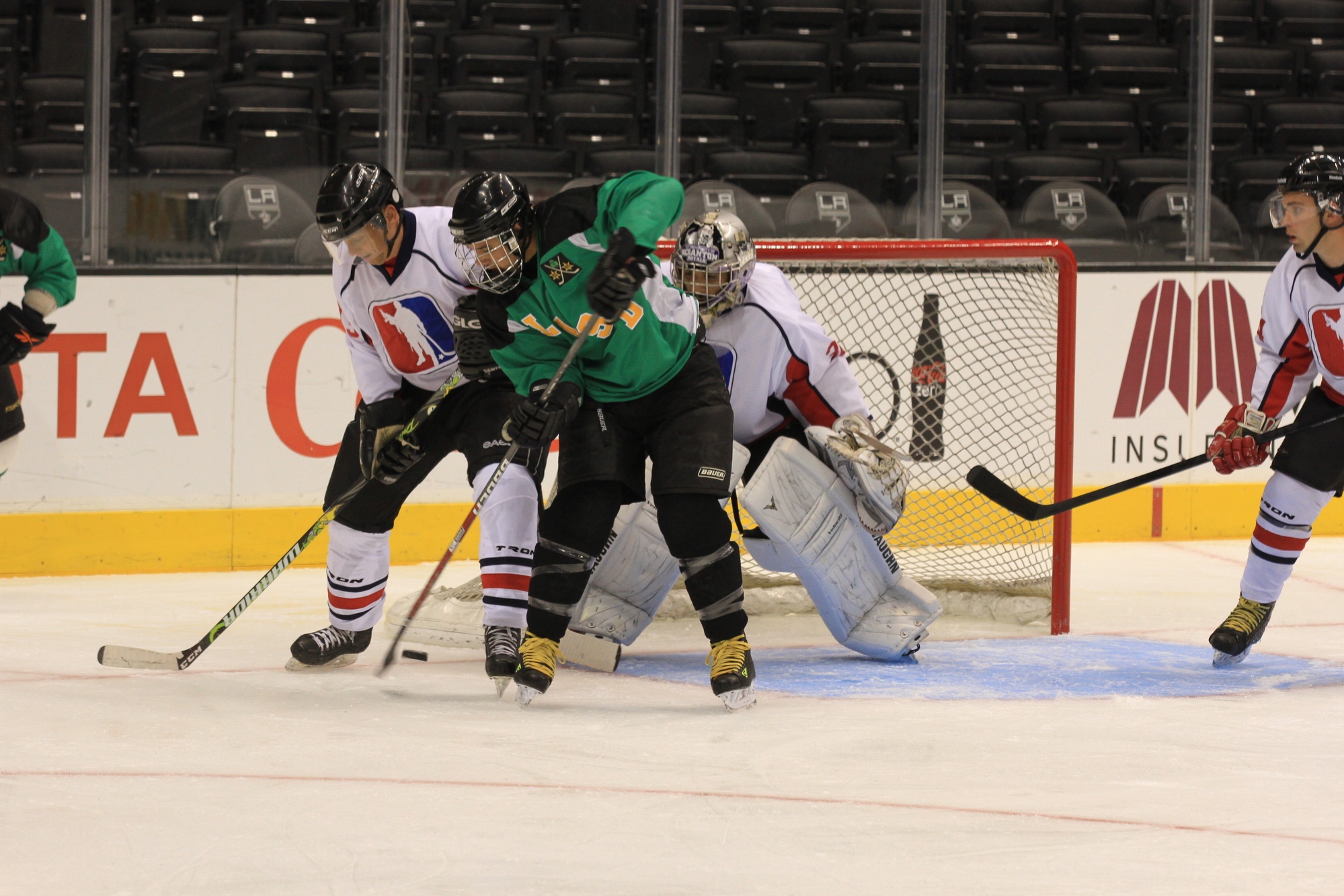 Patriots Hockey claims victory at STAPLES Center