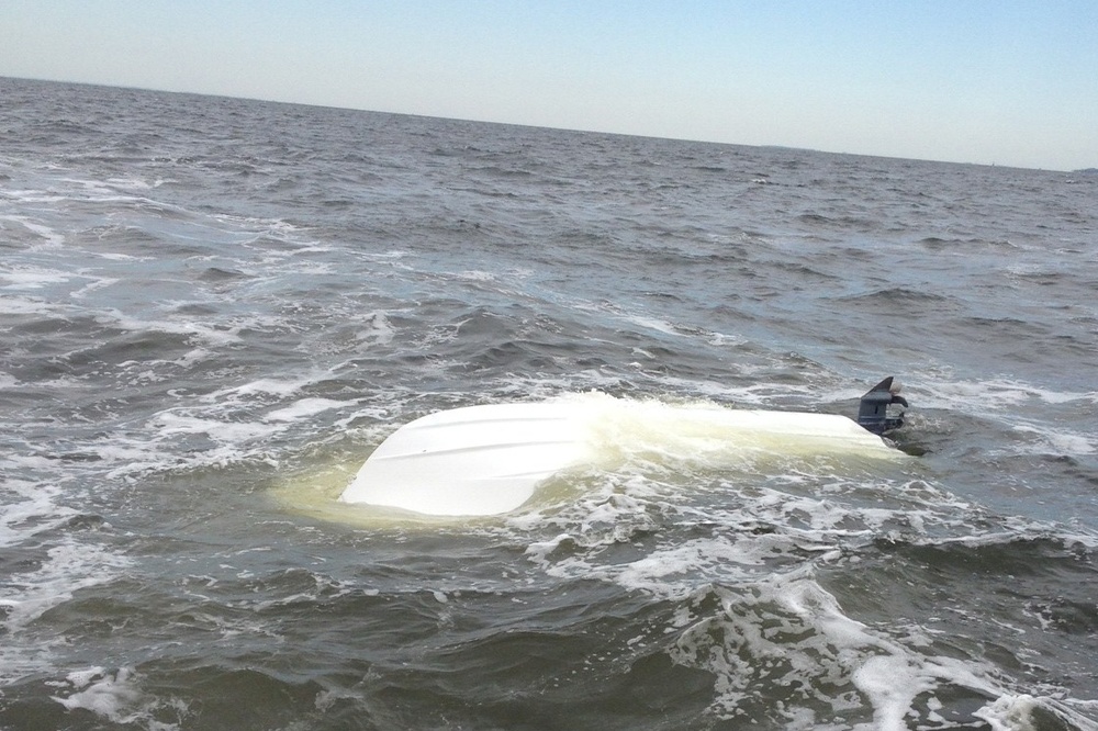 Coast Guard, local agencies respond to report of overturned boat with 6 aboard near Point Lookout State Park, Md.