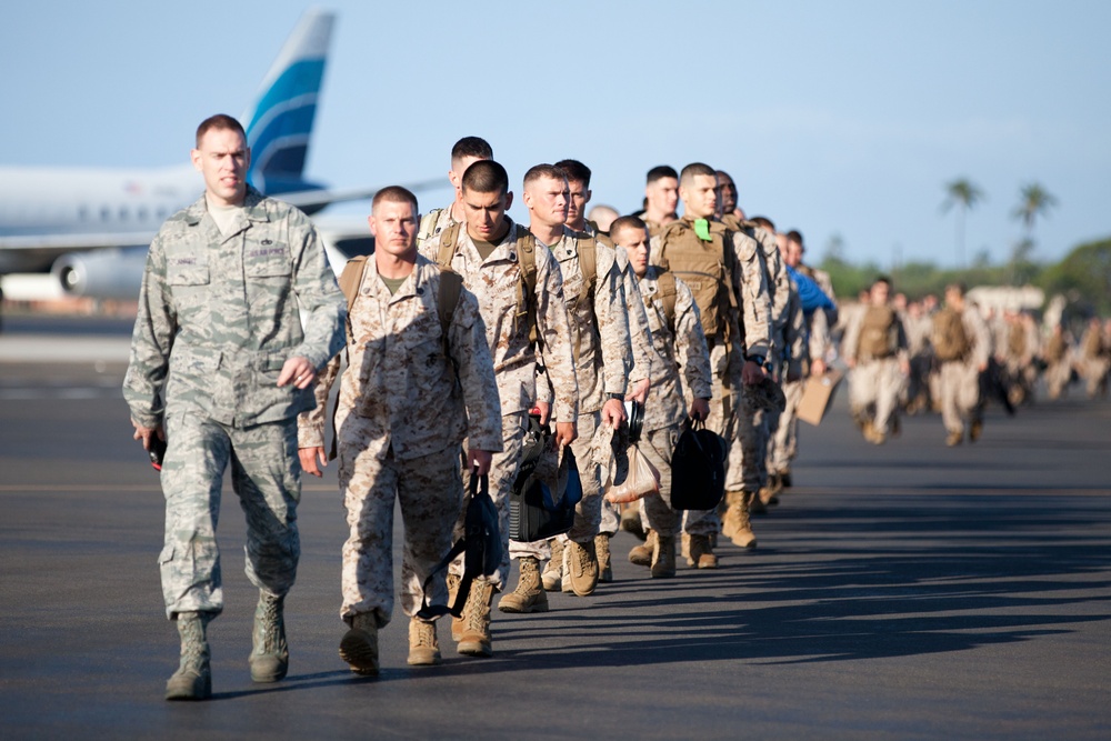 Hawaii Marines Leave for Australia