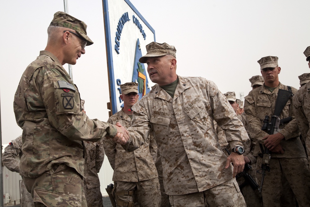 Lt. Gen. James L. Terry visits RCT-7