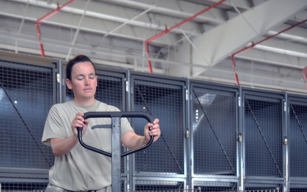 364th QM Company moves parts at SSA