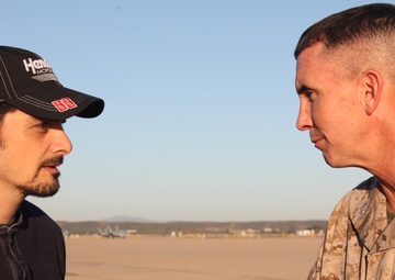 Brad Paisley preforms at MCAS Miramar