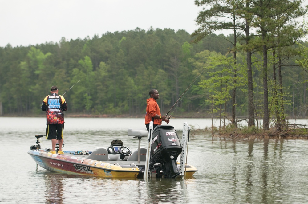Warriors on the Water:  USARC soldiers team with pro anglers