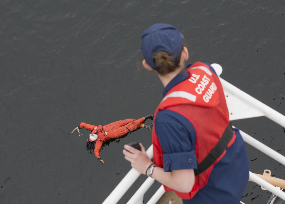 Polar Star training: Man overboard