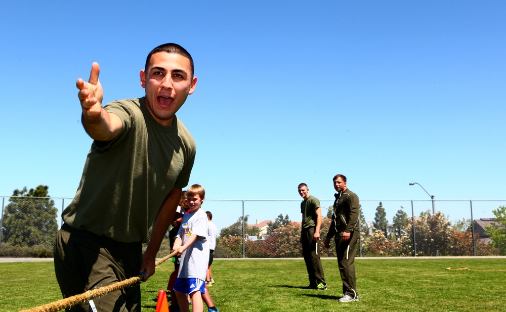 Challenge accepted: Marines, sailors hold PE Fitness challenge at local elementary school