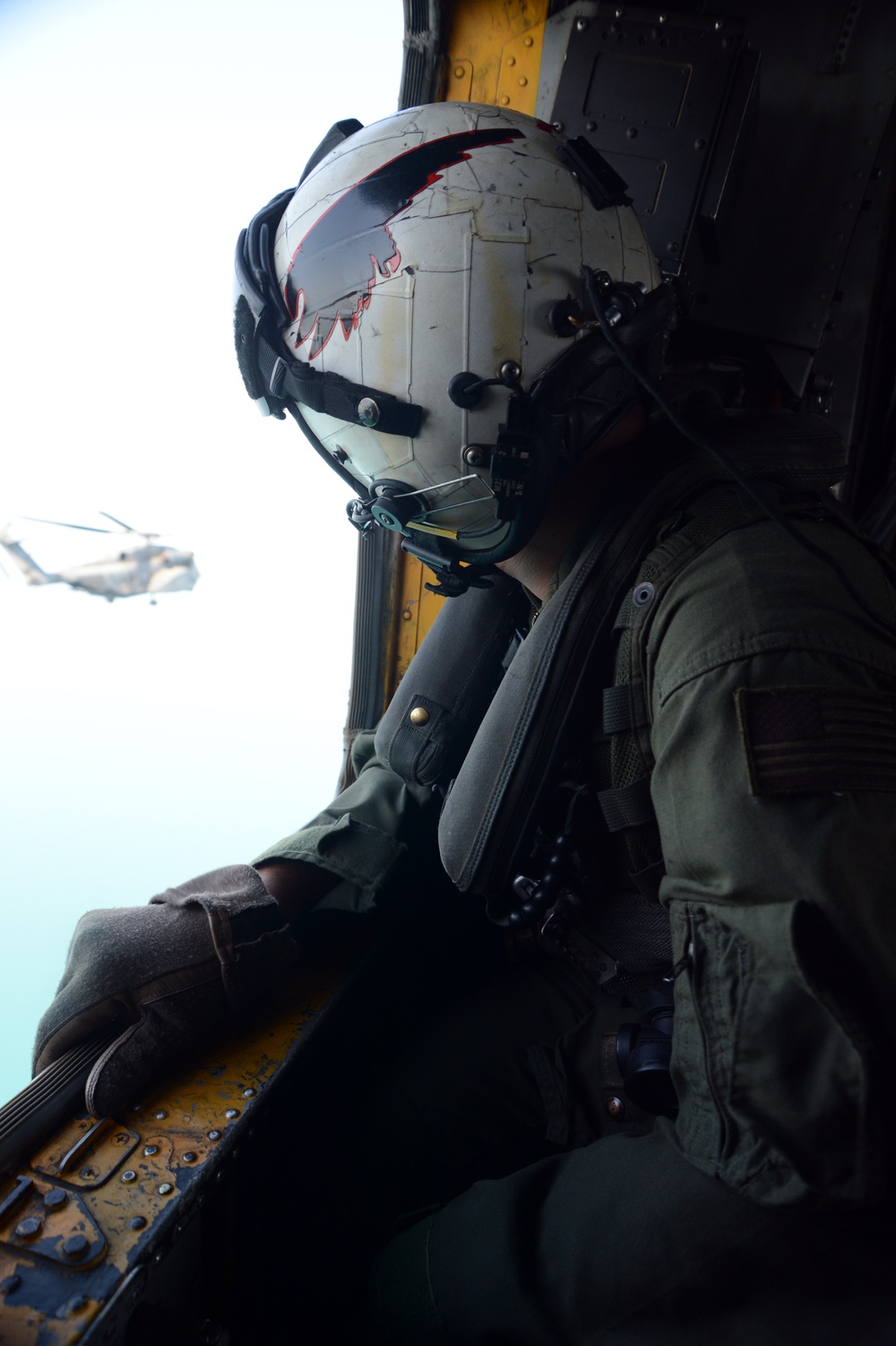 Helicopter Mine Countermeasures Squadron 15 flight formation