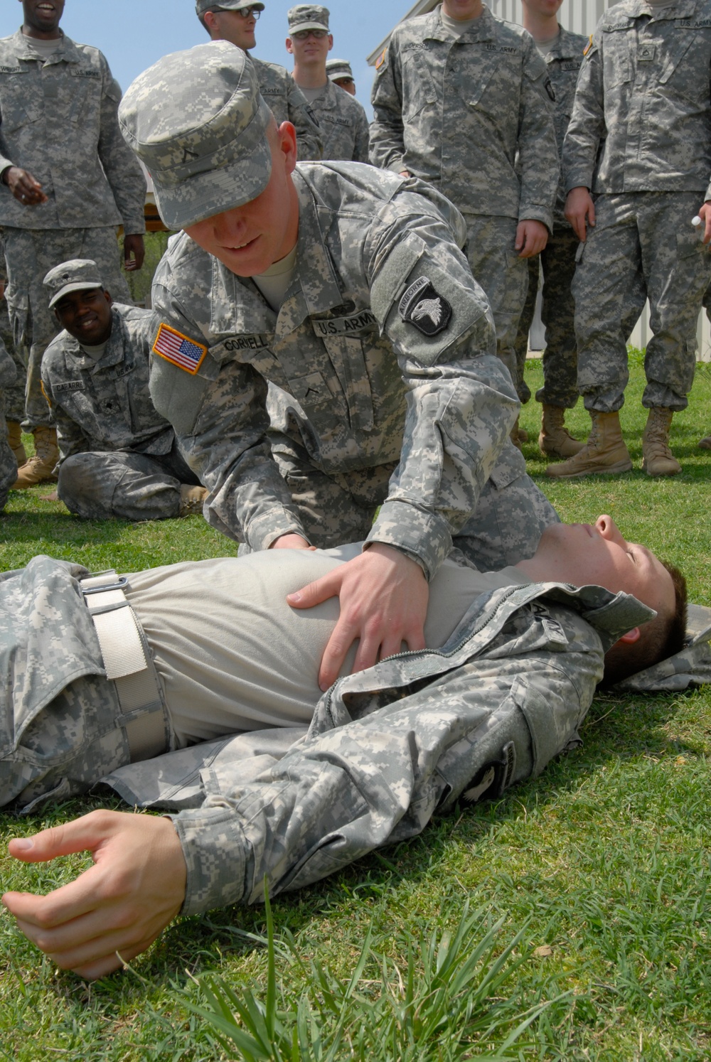 Soldiers use hands-on training to teach life-saving tactics