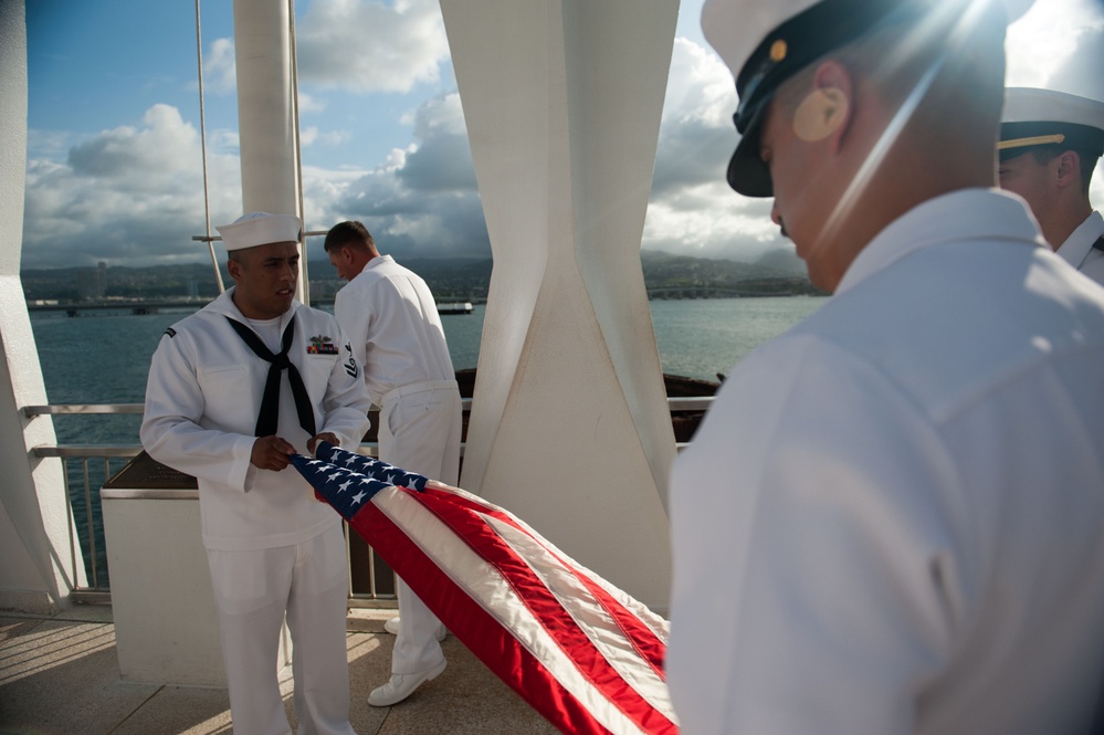 USS Mobile Bay visits Pearl Harbor