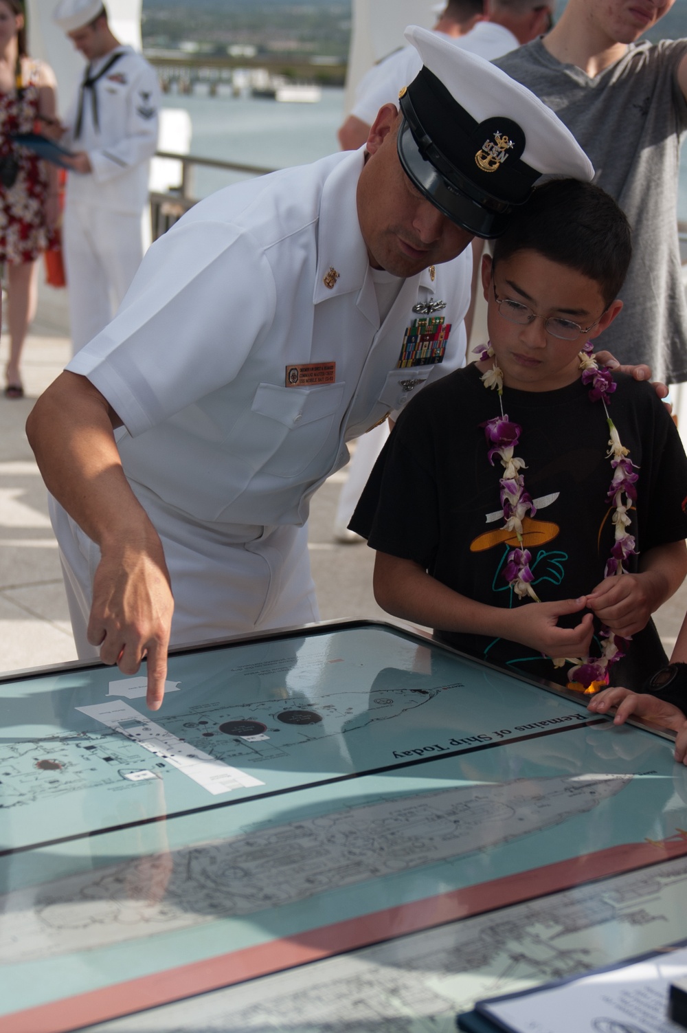 USS Mobile Bay visits Pearl Harbor