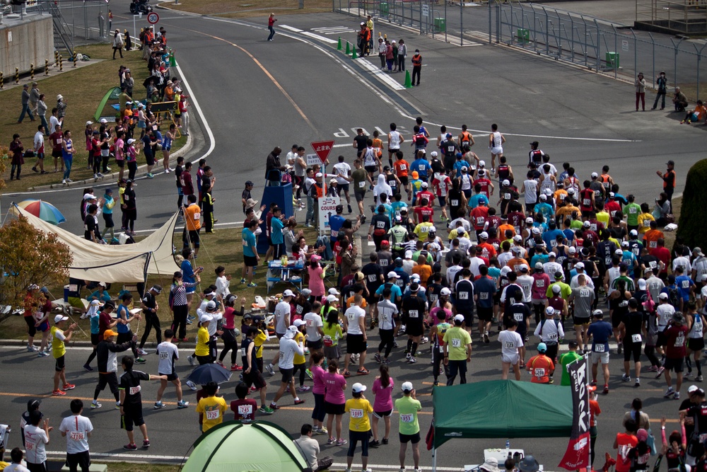 Americans, Japanese run until the running's done during Kintai Marathon