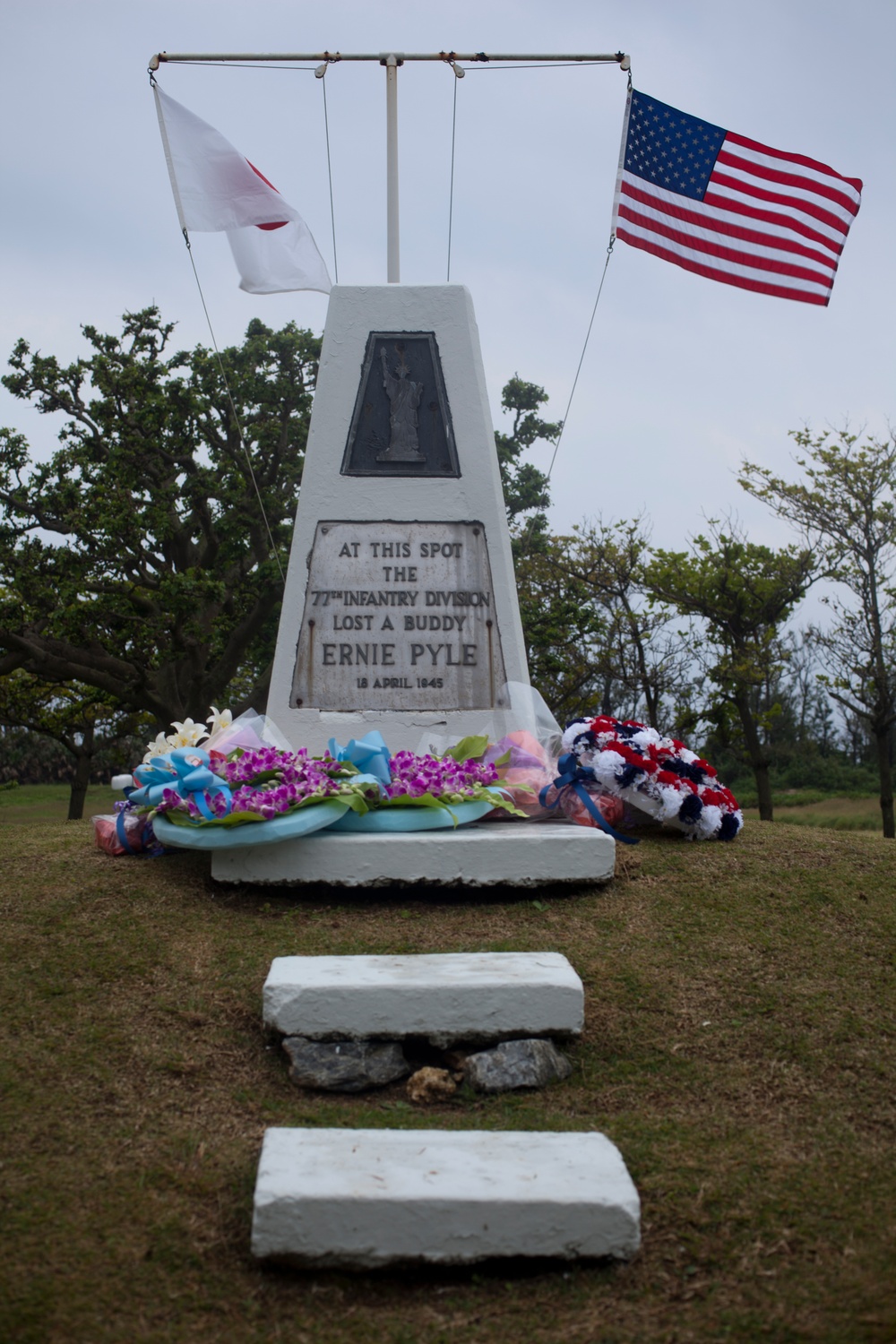 Ernie Pyle memorial ceremony