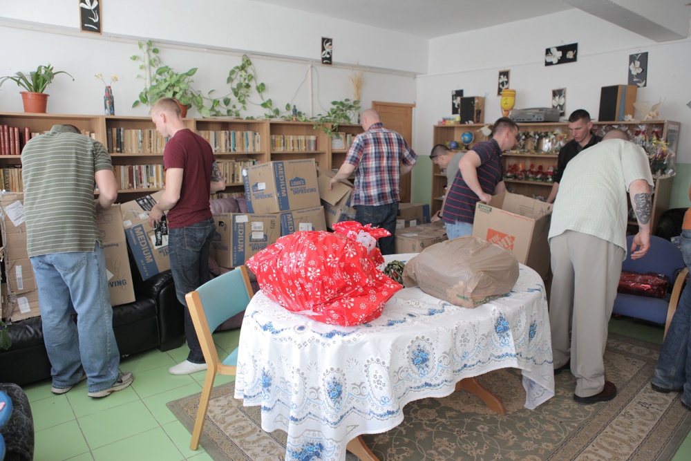 Gifts bring smiles to Romanian children