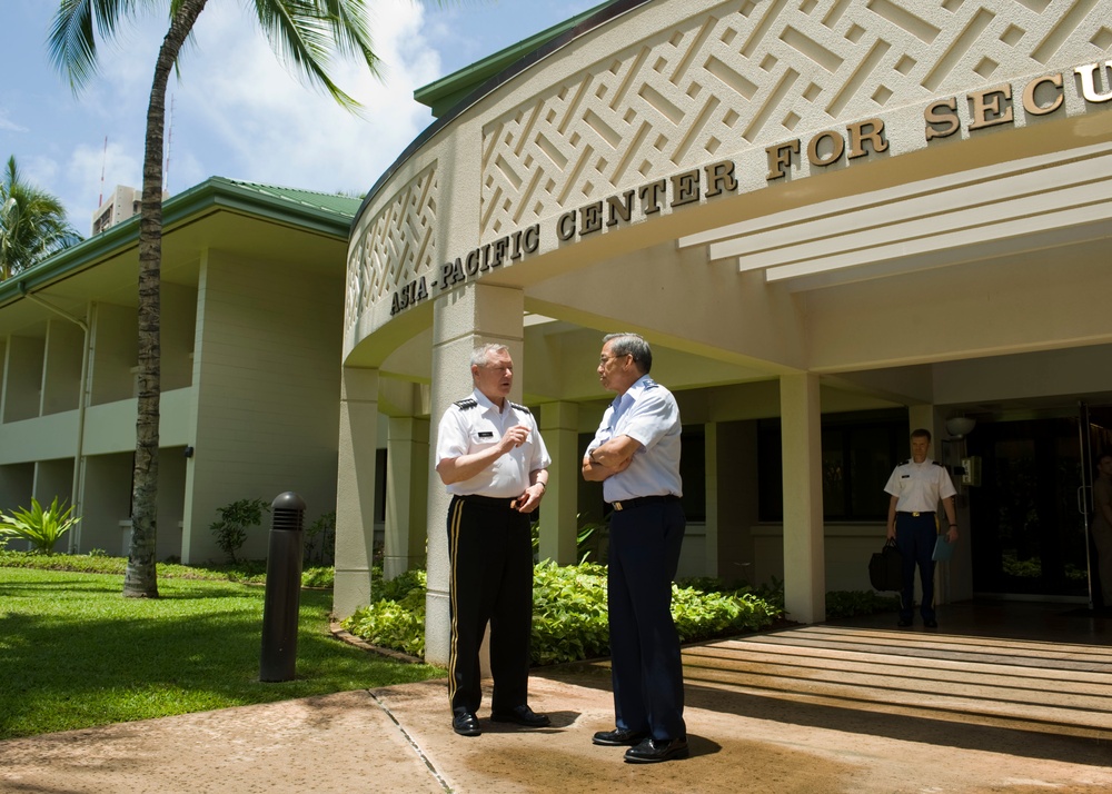GEN Grass visits APCSS