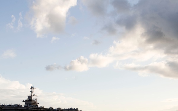 Stennis visits Pearl Harbor