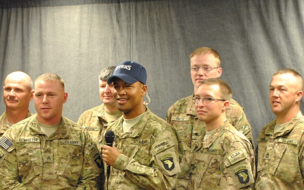 Soldiers talk to NFL Network about Draft