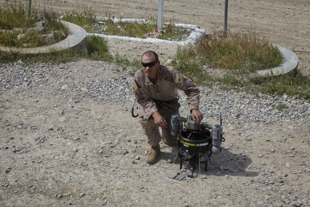 Soldiers and Marines practice with the Honeywell RQ-16 T-Hawk