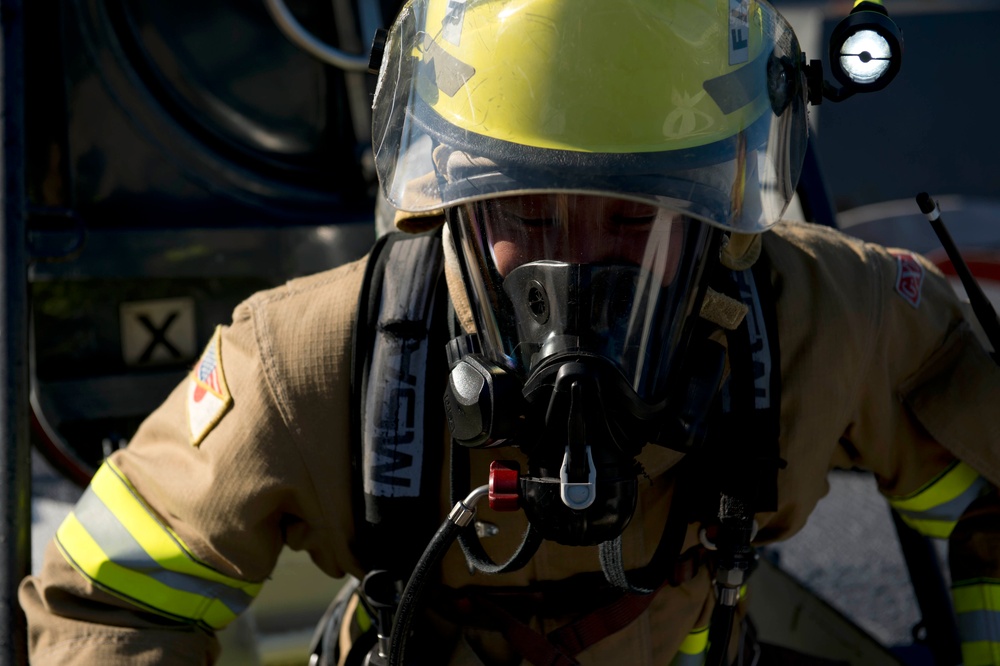 USS Curtis Wilbur integrated fire drill