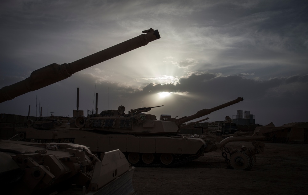 Delta Company tanks roll through Shir Ghazay