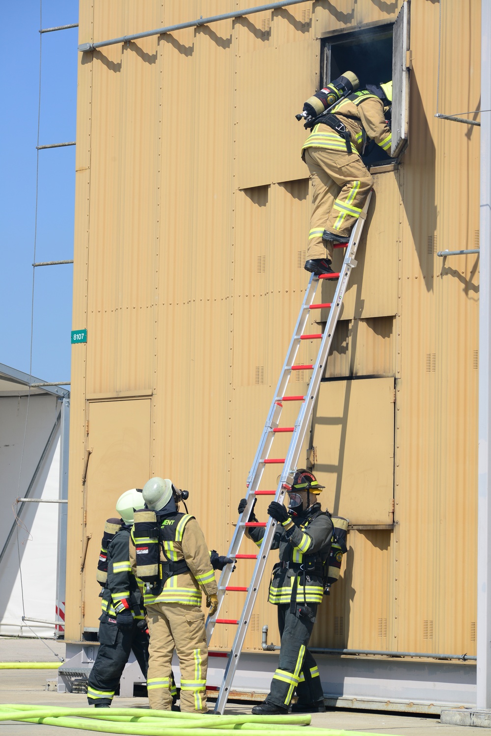 Fire trainer simulator